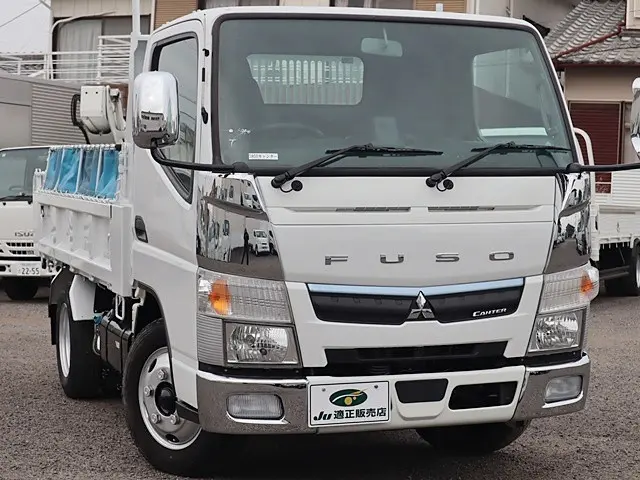 三菱 キャンター 2PG-FBA60(2WD)の写真4