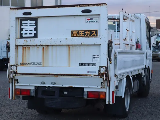 日産 アトラス TKG-SZ2F24の写真2