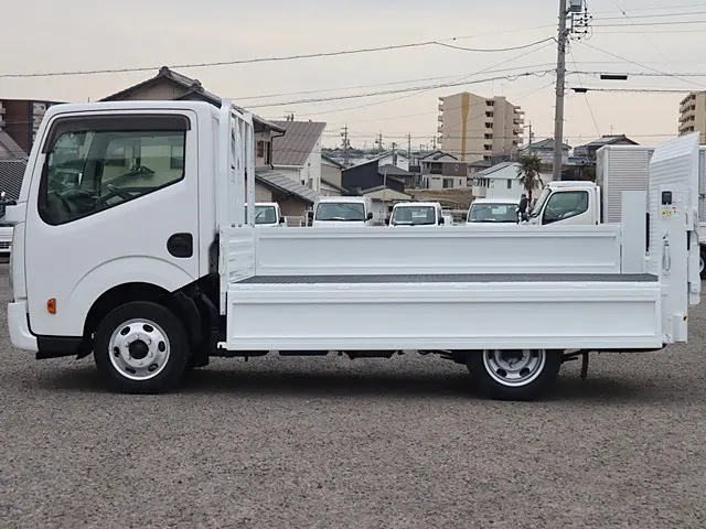 日産 アトラス TKG-SZ2F24(2WD)の写真13