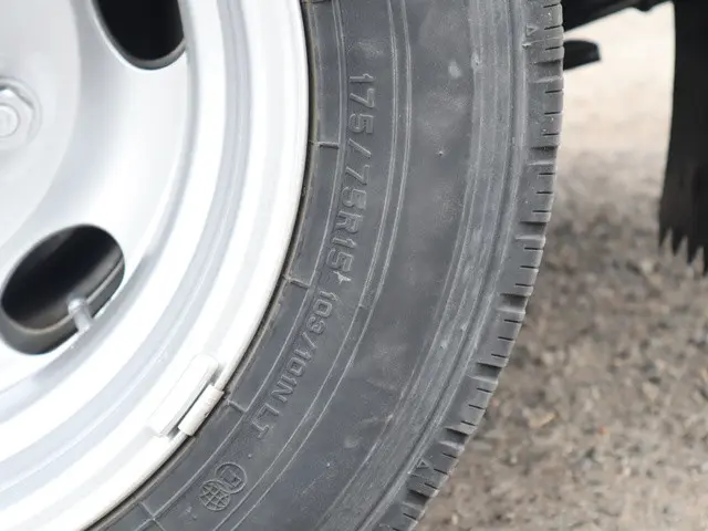 日産 アトラス TKG-SZ2F24(2WD)の写真22