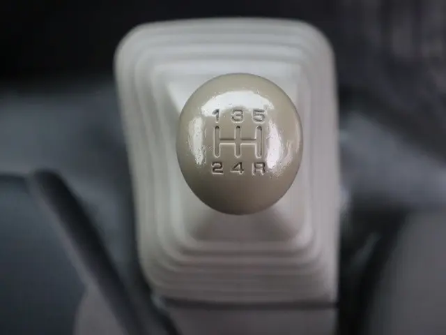 日産 アトラス TKG-SZ2F24(2WD)の写真36