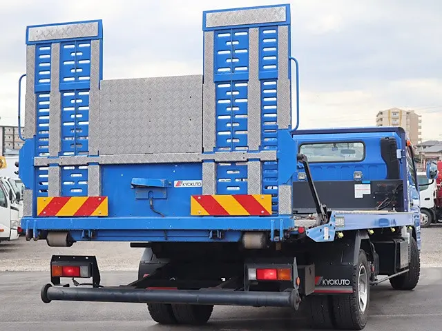 三菱 キャンター TPG-FEB80(2WD)の写真3