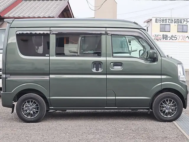スズキ エブリイ EBD-DA17V(4WD)の写真8