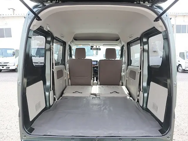 スズキ エブリイ EBD-DA17V(4WD)の写真11