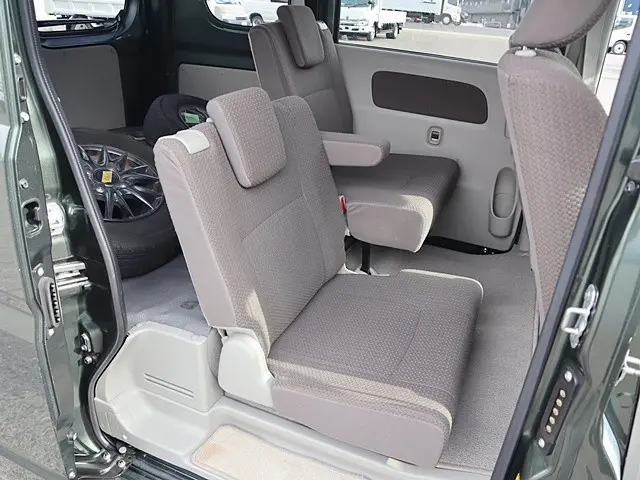 スズキ エブリイ EBD-DA17V(4WD)の写真14