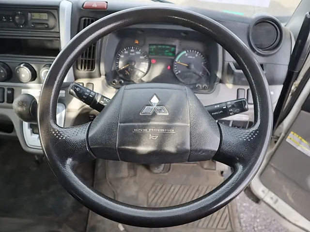 三菱 キャンター TPG-FEBM0(2WD)の写真4