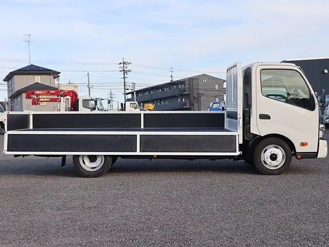 トヨタ ダイナ TPG-XZU710(2WD)の写真10