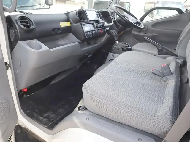 トヨタ トヨエース TPG-XZC605(2WD)の写真35