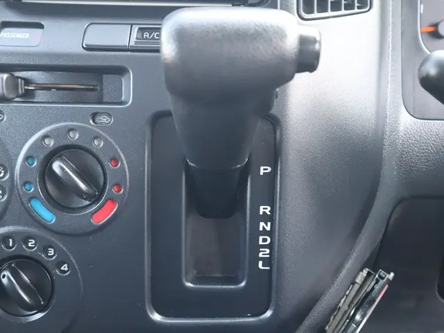 トヨタ タウンエーストラック DBF-S402U(2WD)の写真34