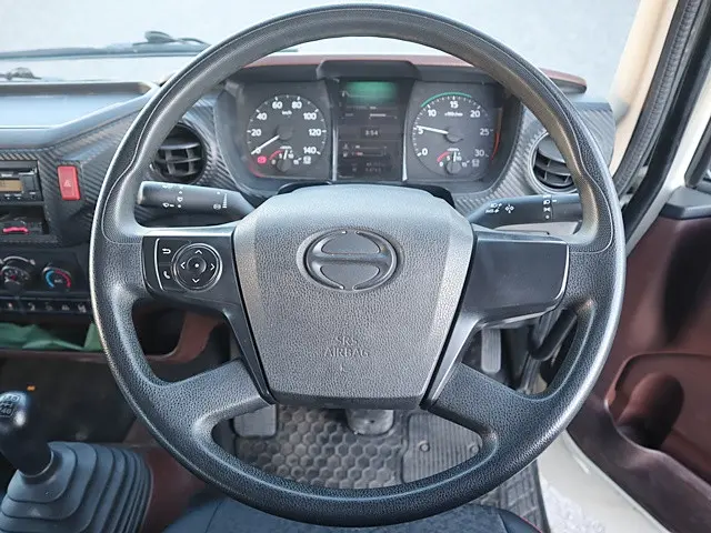 日野 レンジャー 2KG-FC2ABA(2WD)の写真4