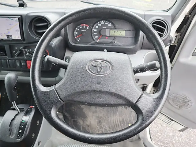 トヨタ トヨエース QDF-KDY231(2WD)の写真4