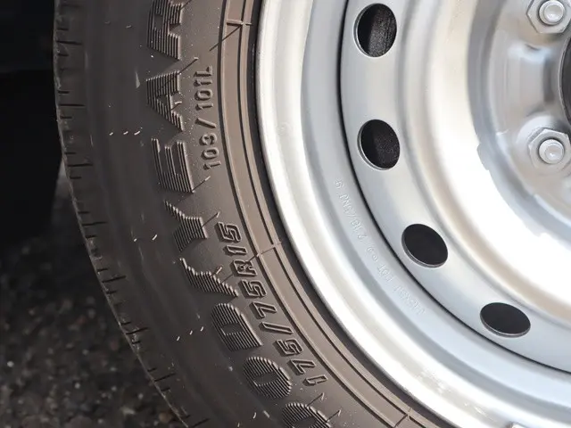 トヨタ トヨエース QDF-KDY231(2WD)の写真19