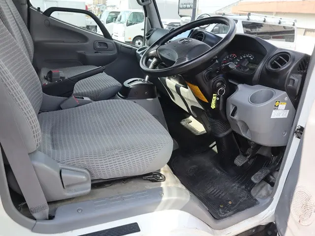 トヨタ トヨエース QDF-KDY231(2WD)の写真28
