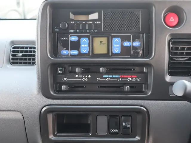 ダイハツ ハイゼットトラック EBD-S321V(2WD)の写真36