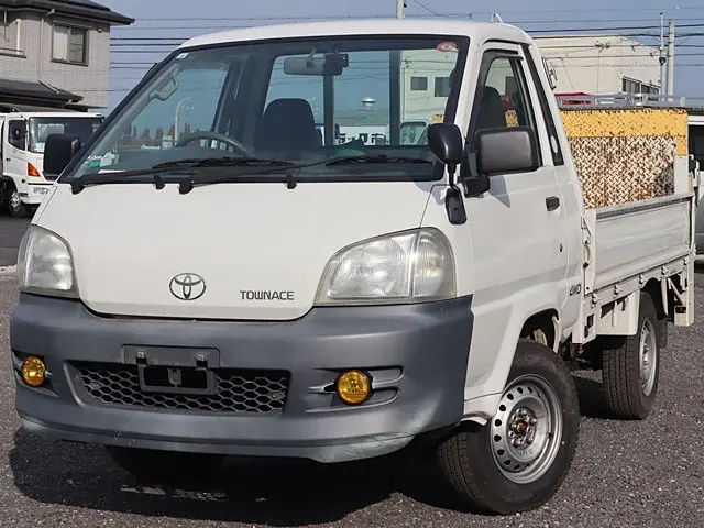 トヨタ タウンエーストラック GK-KM80(4WD)の写真1