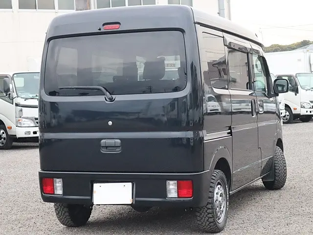 スズキ エブリイ EBD-DA17V(4WD)の写真3