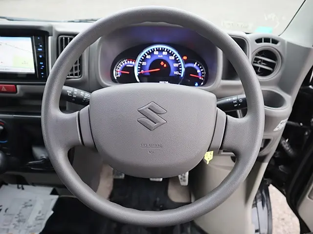 スズキ エブリイ EBD-DA17V(4WD)の写真4