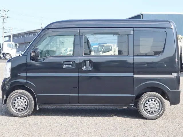 スズキ エブリイ EBD-DA17V(4WD)の写真9