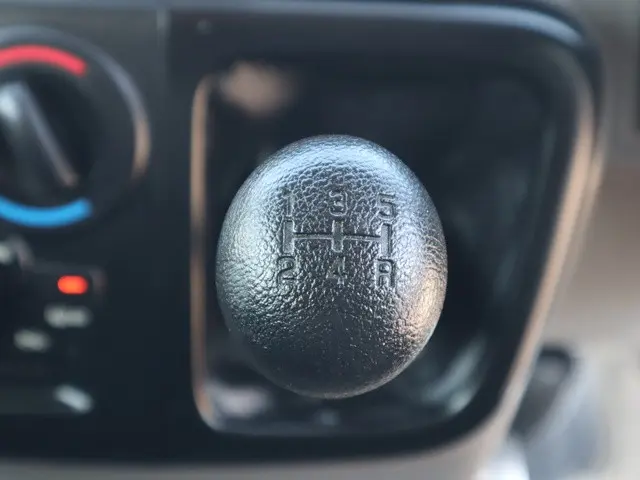 スズキ エブリイ EBD-DA17V(4WD)の写真41