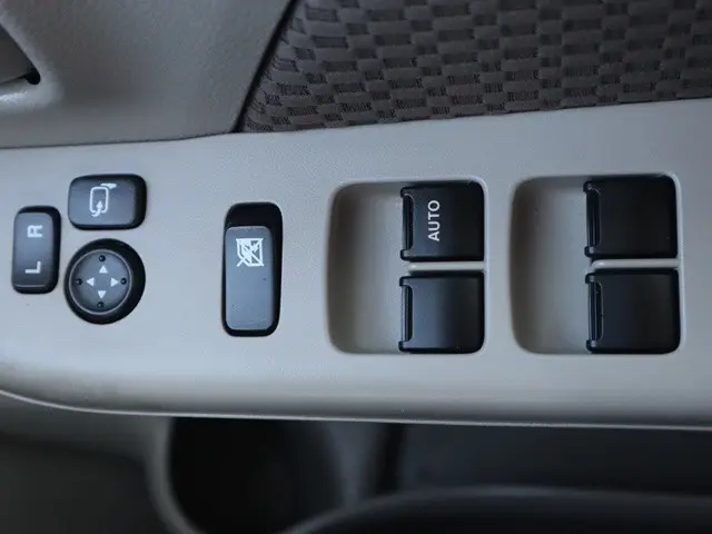 スズキ エブリイ EBD-DA17V(4WD)の写真46