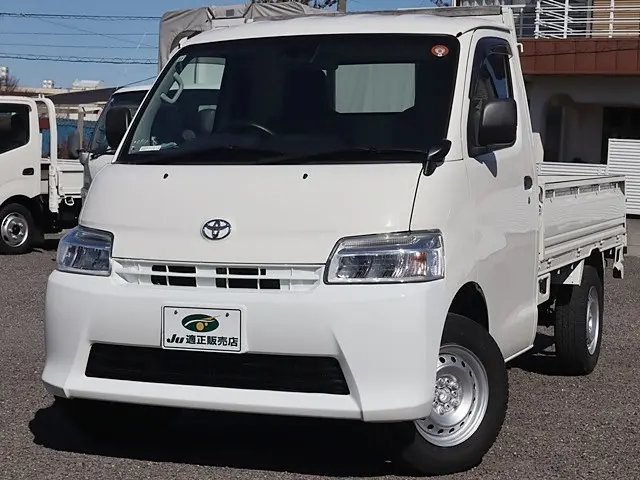 トヨタ タウンエーストラック 5BF-S403U(2WD)の写真2