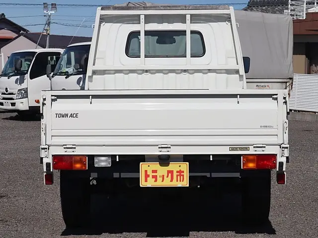トヨタ タウンエーストラック 5BF-S403U(2WD)の写真6