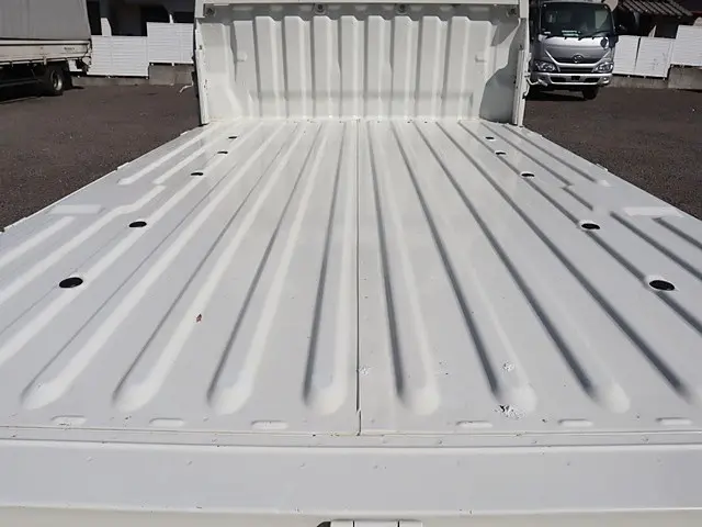 トヨタ タウンエーストラック 5BF-S403U(2WD)の写真11