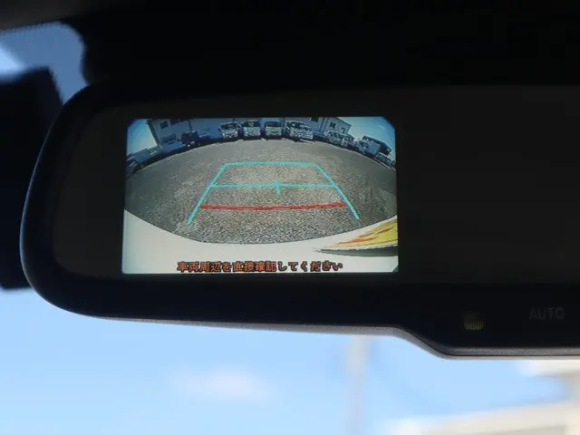 トヨタ ハイエース 3BA-TRH214W(2WD)の写真17