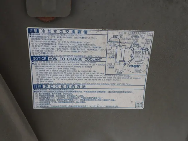 トヨタ ハイエース 3BA-TRH214W(2WD)の写真21