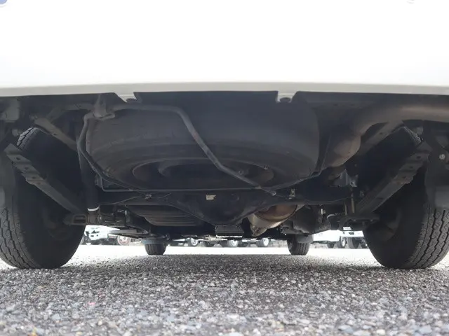 トヨタ ハイエース 3BA-TRH214W(2WD)の写真23