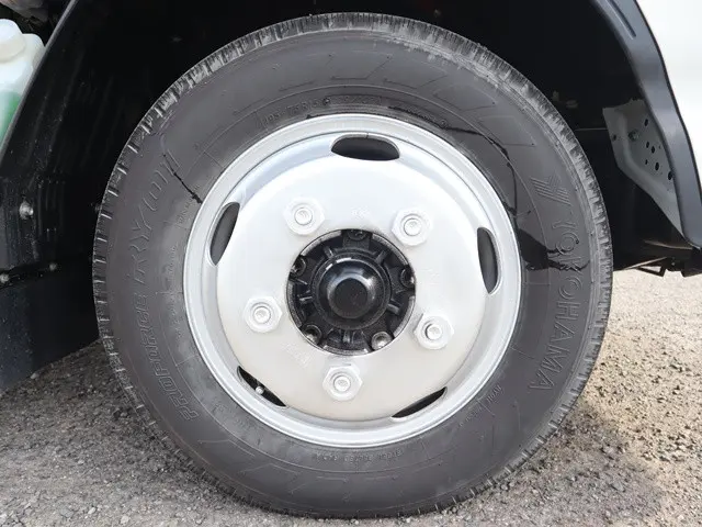 いすゞ エルフ 2RG-NHR88A(2WD)の写真21