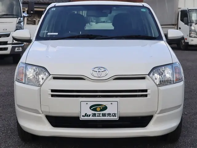 トヨタ プロボックスバン 3BE-NCP165V(4WD)の写真3