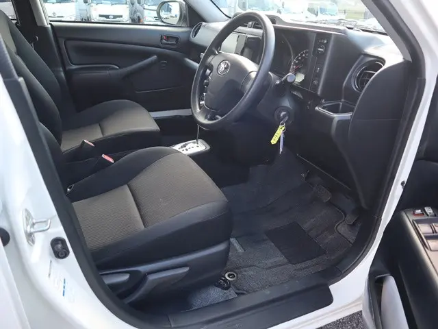 トヨタ プロボックスバン 3BE-NCP165V(4WD)の写真29