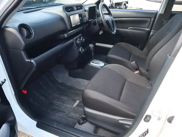 トヨタ プロボックスバン 3BE-NCP165V(4WD)の写真31