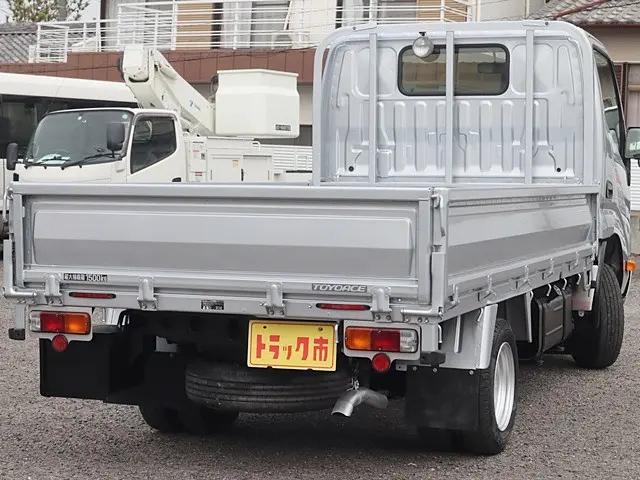 トヨタ トヨエース QDF-KDY231(2WD)の写真5