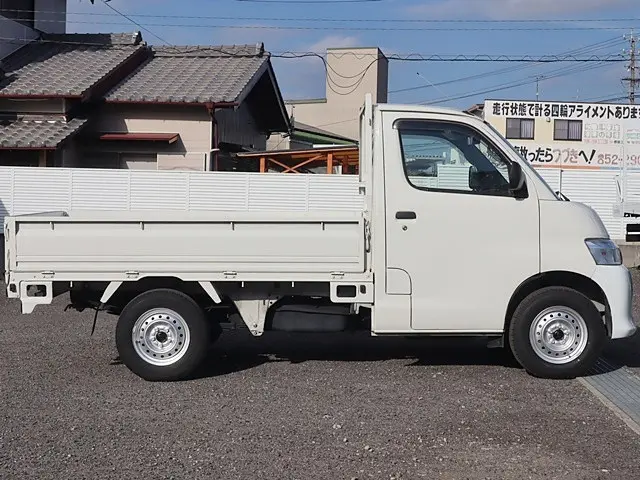 トヨタ タウンエーストラック 5BF-S403U(2WD)の写真8