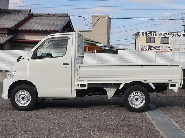 トヨタ タウンエーストラック 5BF-S403U(2WD)の写真9