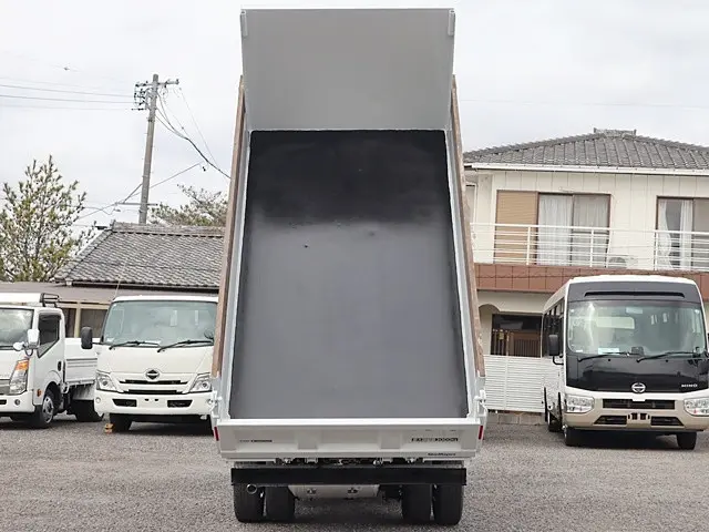 三菱 キャンター 2PG-FBA60(2WD)の写真14