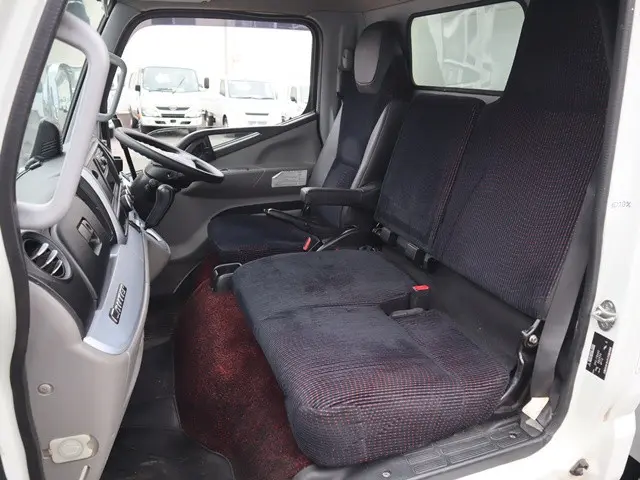 三菱 キャンター 2PG-FBA60(2WD)の写真34