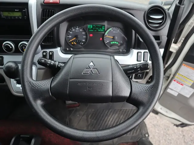 三菱 キャンター 2PG-FBA60(2WD)の写真35