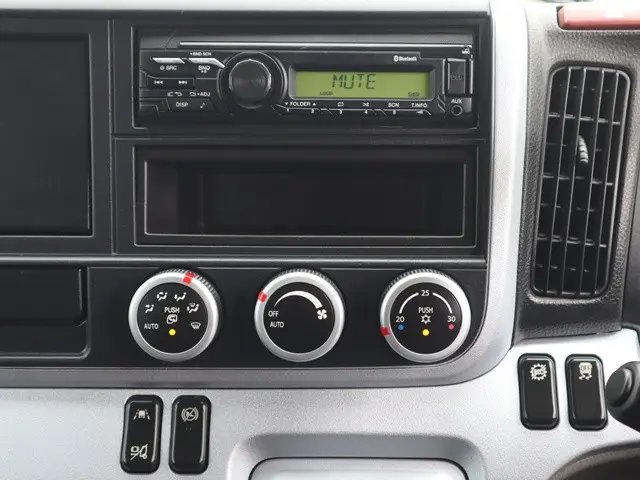 三菱 キャンター 2PG-FBA60(2WD)の写真37