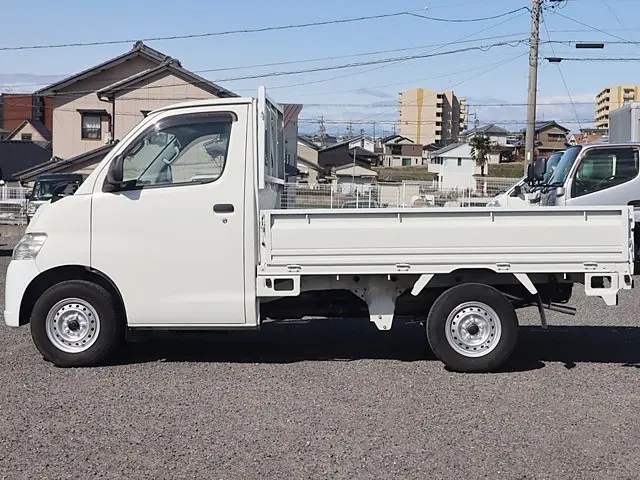 トヨタ ライトエーストラック DBF-S402U(2WD)の写真9