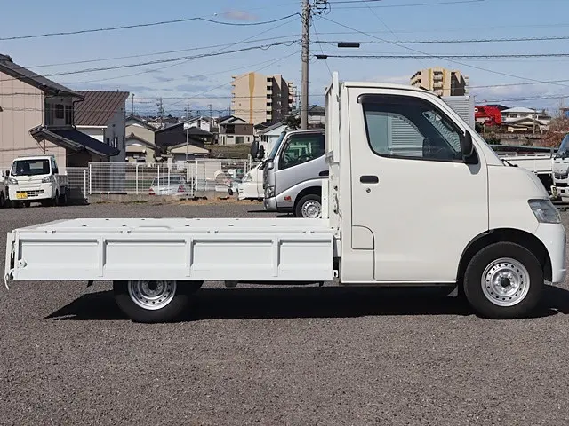 トヨタ ライトエーストラック DBF-S402U(2WD)の写真10