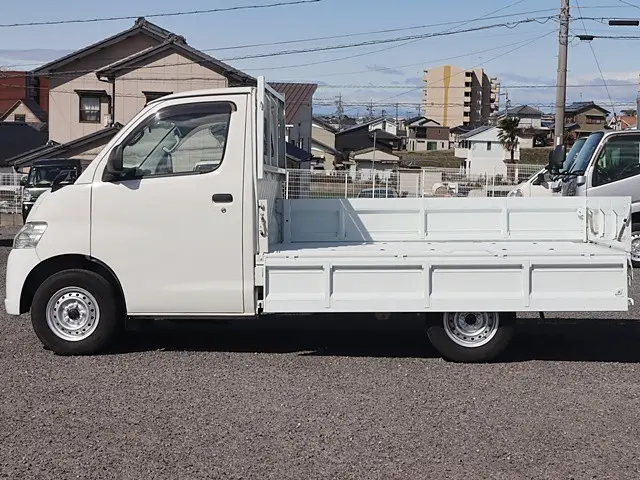 トヨタ ライトエーストラック DBF-S402U(2WD)の写真13