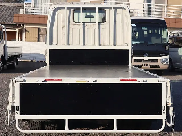 三菱 キャンター 2TG-FBA00(2WD)の写真13