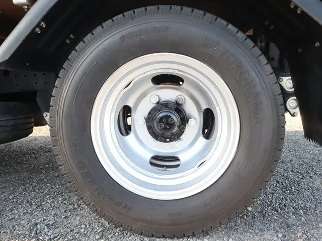 三菱 キャンター 2TG-FBA00(2WD)の写真26