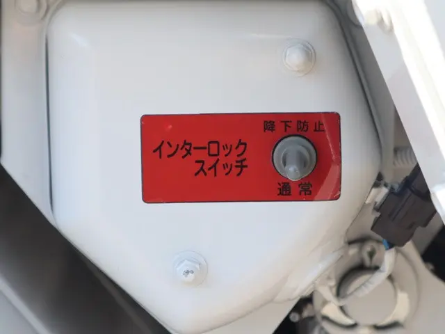 三菱 キャンター 2RG-FEAV0(2WD)の写真21