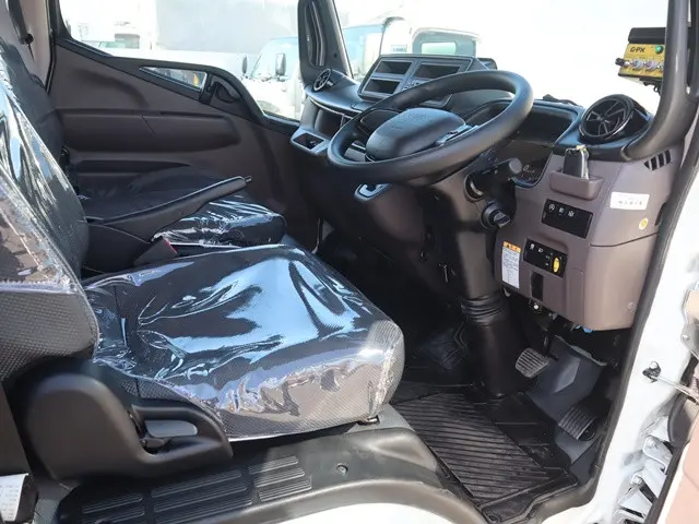 三菱 キャンター 2RG-FEAV0(2WD)の写真35