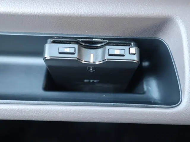 三菱 キャンター 2RG-FEAV0(2WD)の写真42