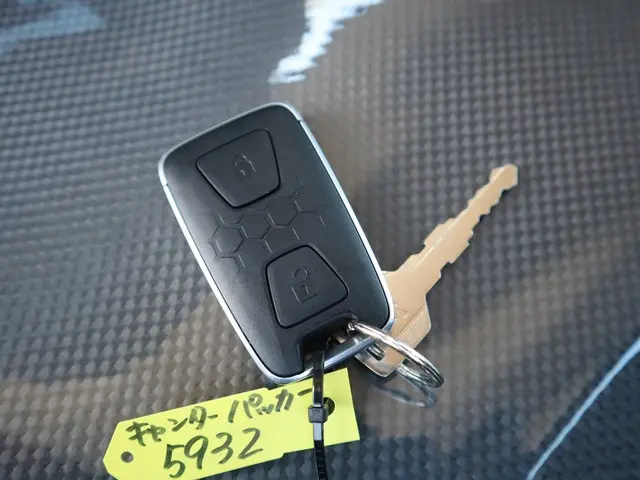 三菱 キャンター 2RG-FEAV0(2WD)の写真46